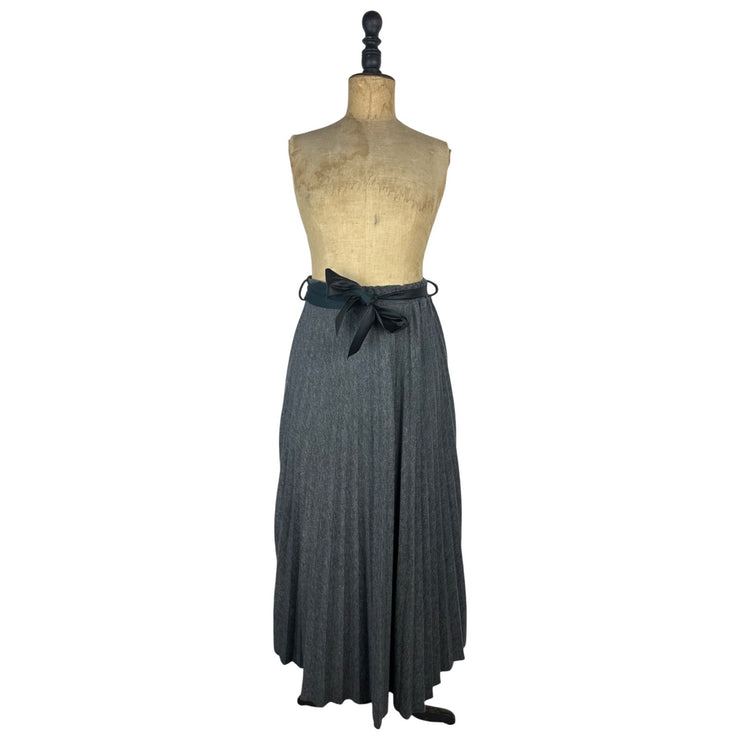 Elegant Pleated Jersey Maxi Skirt