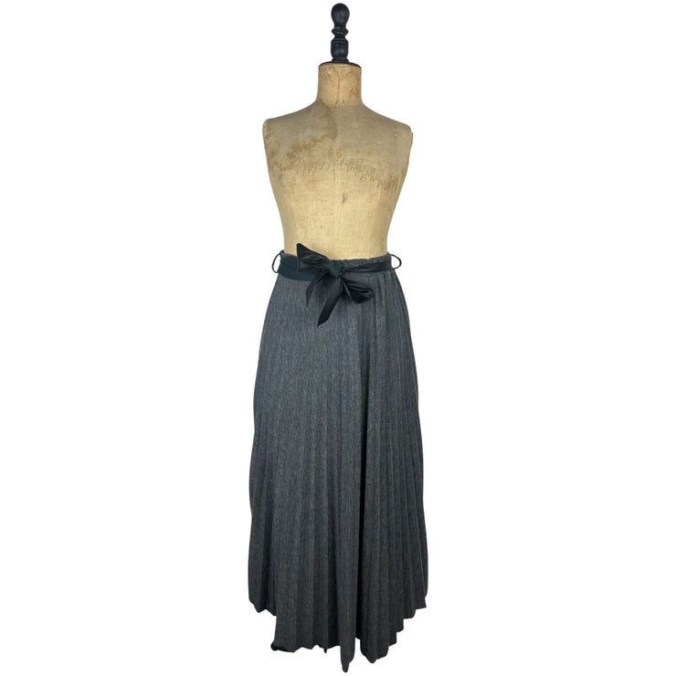 Elegant Pleated Jersey Maxi Skirt